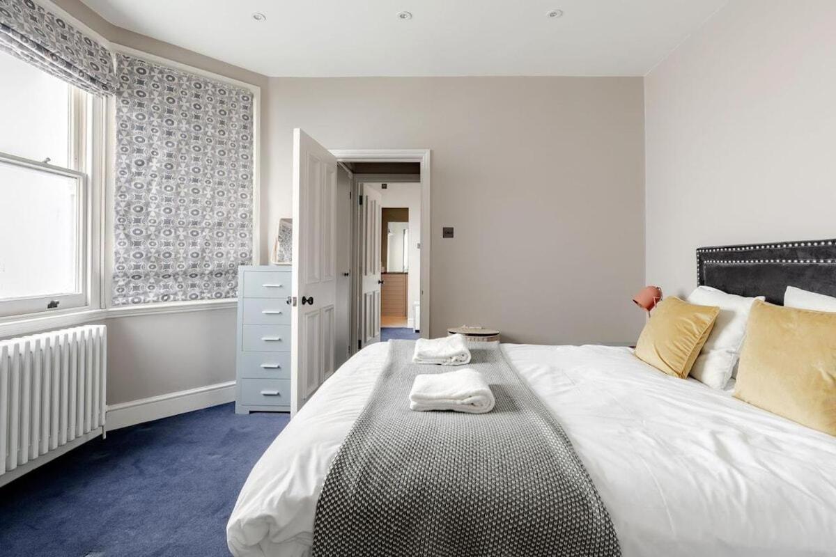 Chic 2bed 2bath By Hyde Park Apartment London